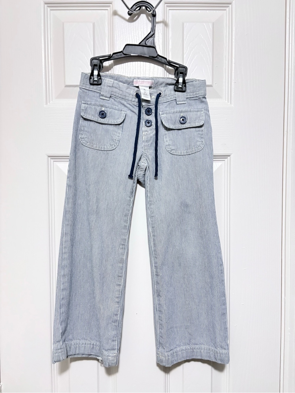 Pre-owned Old Navy Girls  Blue & White Striped Pants with drawstring /Size: 4T